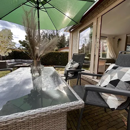 펜션 Vacantionhouse - 2 Bedroom - Veluwe Woods - Free Private Parking 비크버겐