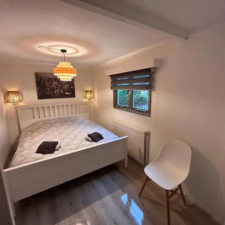 Vacantionhouse - 2 Bedroom - Veluwe Woods - Free Private Parking * 비크버겐